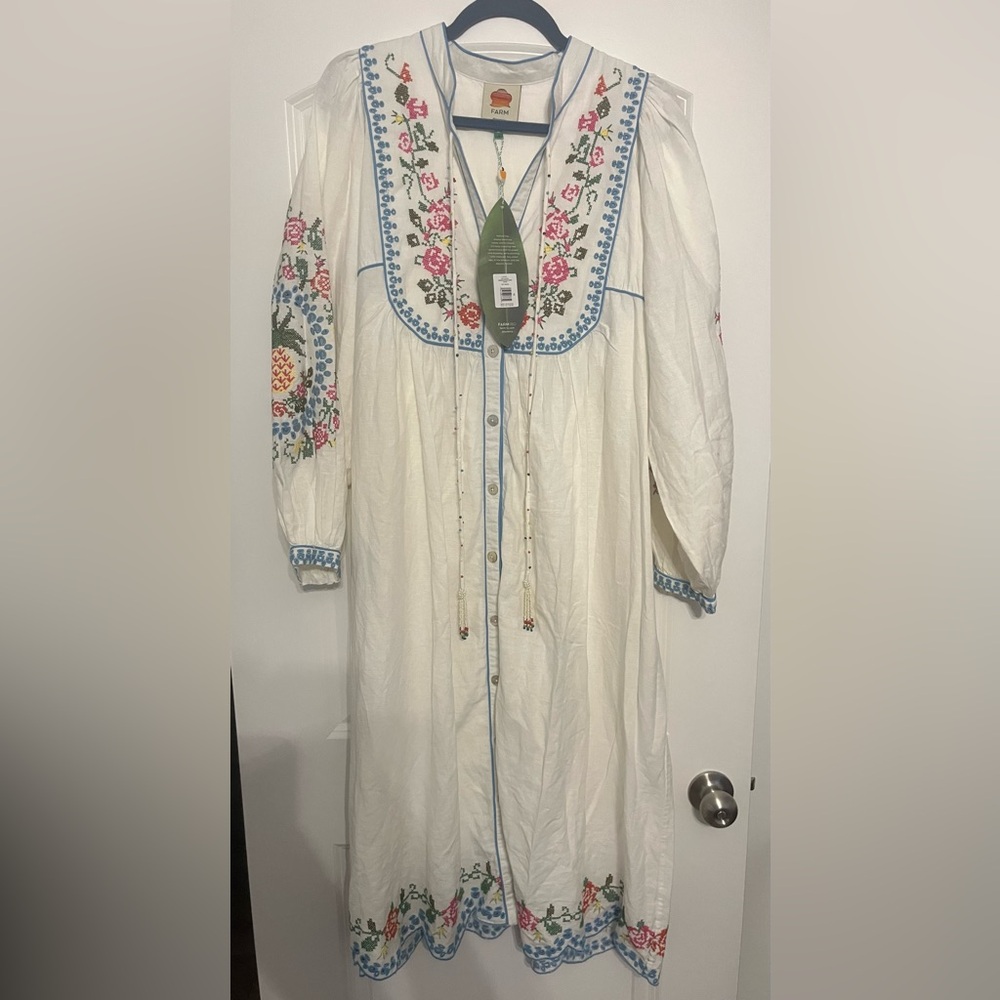 NWT FARM Rio Off-White Embroidered Midi Dress